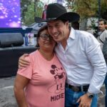 En San Juan del Río, Felifer Macías le entra al festejo del Día de las Madres