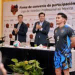 ¡Te cambio dos repetidas por una difícil! Querétaro se reúne para completar el álbum del Mundial